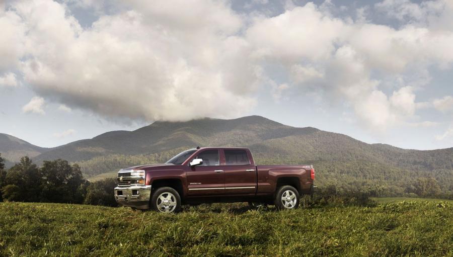 Chevrolet Silverado HD 2015 года  (фото 3 из 19)